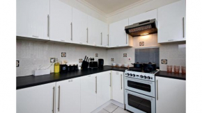 Spacious 6-Bedroom Fully Furnished Holiday Home